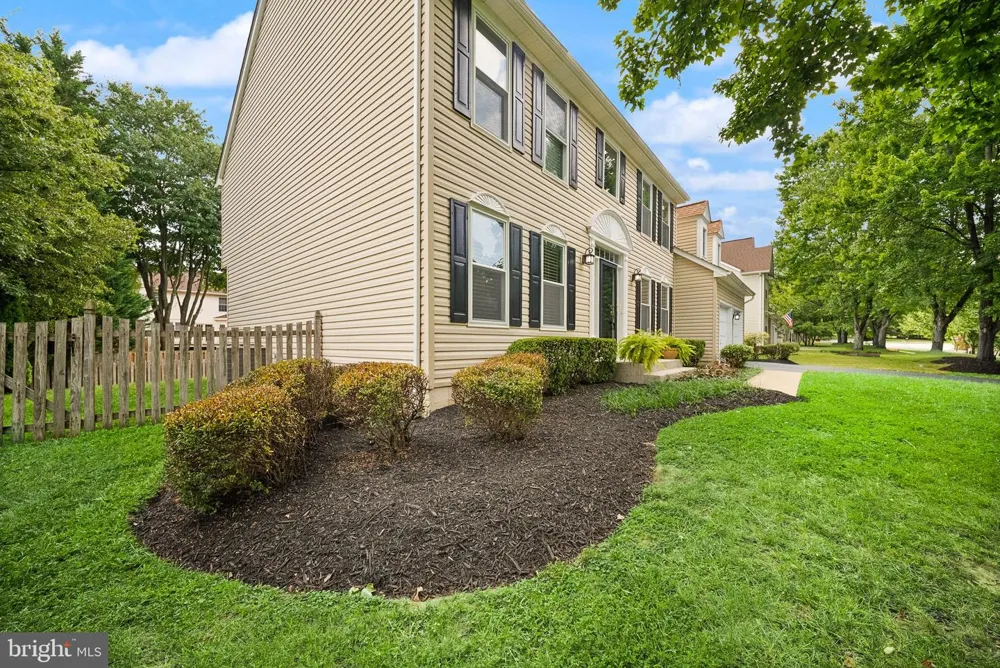 315 OAKCREST MANOR DRIVE NE Leesburg, VA 20176