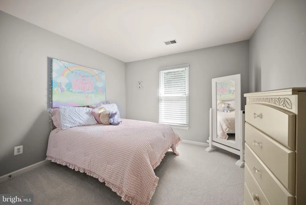 315 OAKCREST MANOR DRIVE NE Leesburg, VA 20176