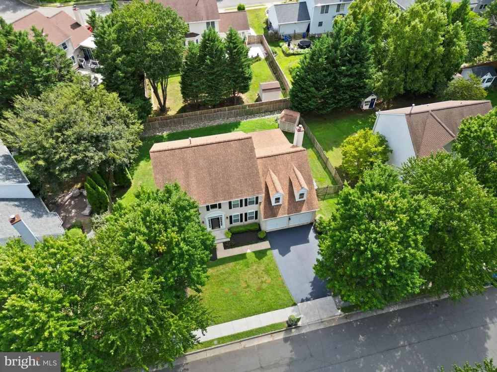 315 OAKCREST MANOR DRIVE NE Leesburg, VA 20176