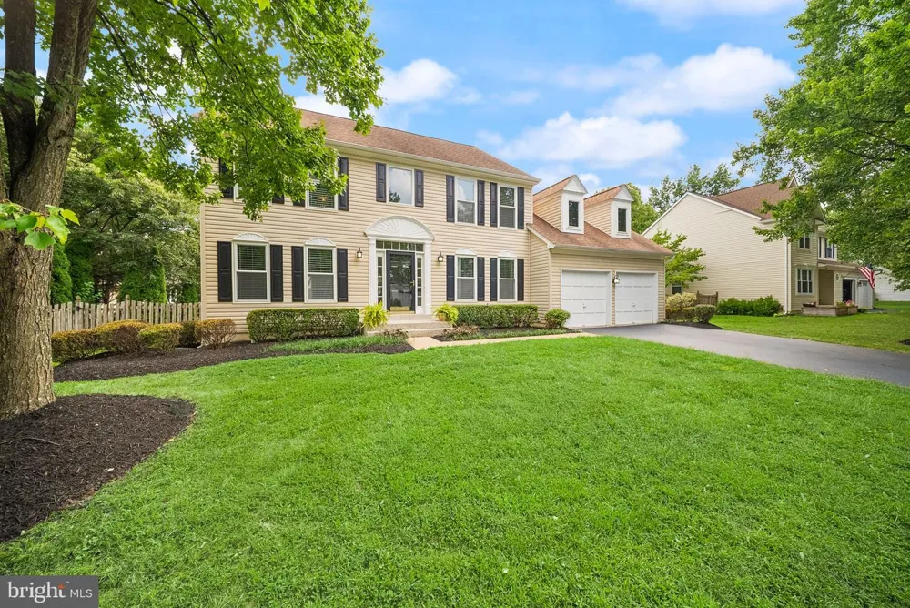 315 OAKCREST MANOR DRIVE NE Leesburg, VA 20176