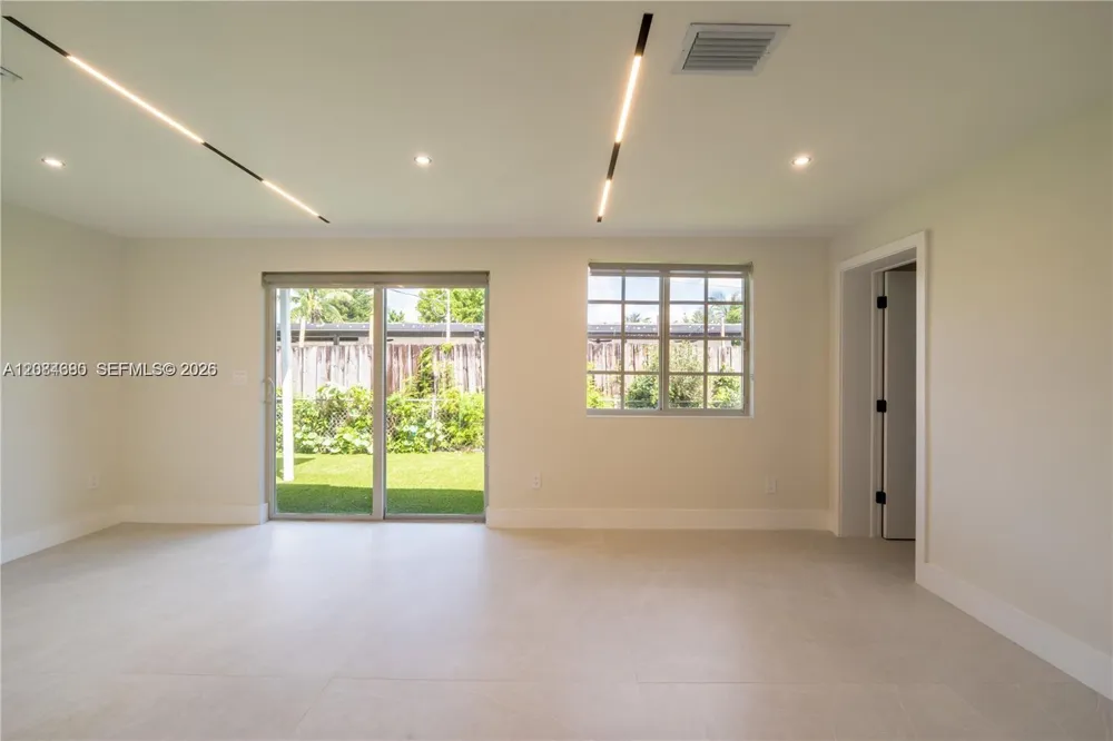 323 NW 104th Ter #- Miami, FL 33150