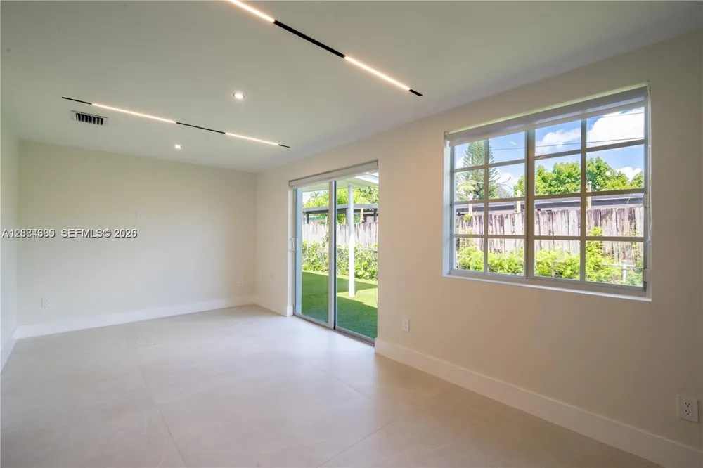 323 NW 104th Ter #- Miami, FL 33150