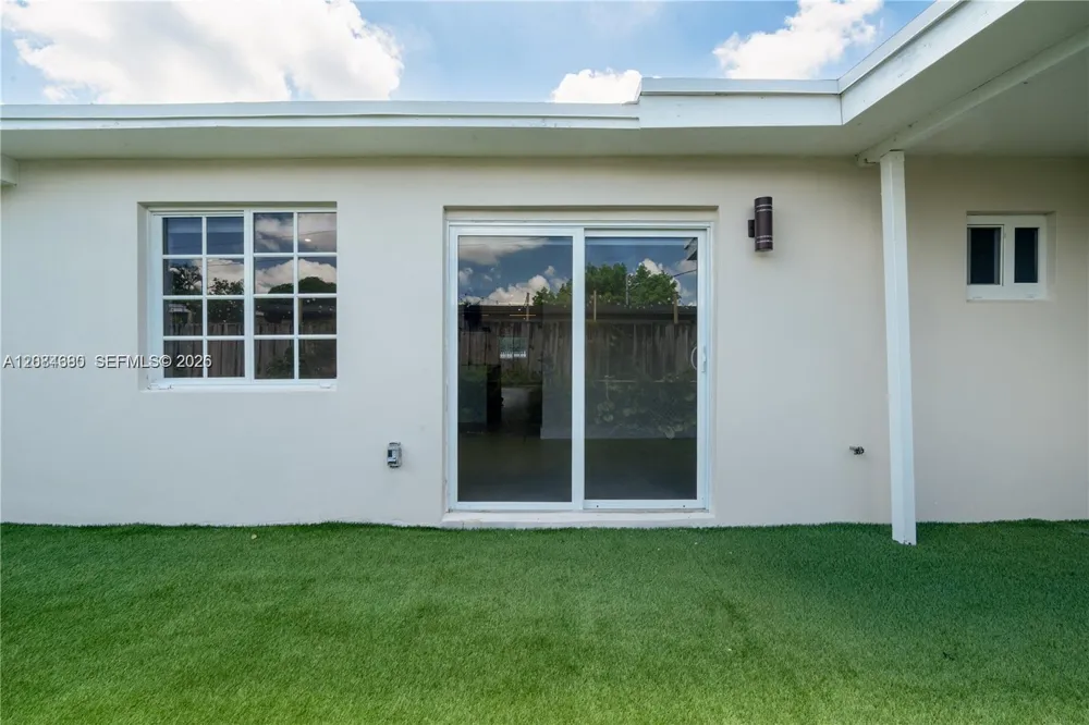 323 NW 104th Ter #- Miami, FL 33150