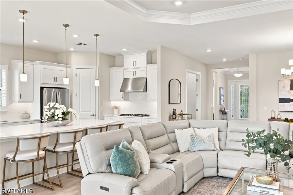 Triesta Lane Naples, FL 34114