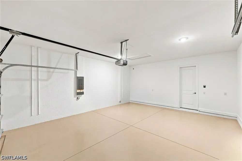 Triesta Lane Naples, FL 34114