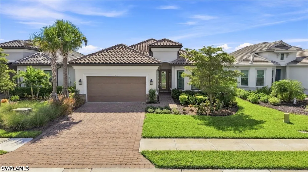 Triesta Lane Naples, FL 34114