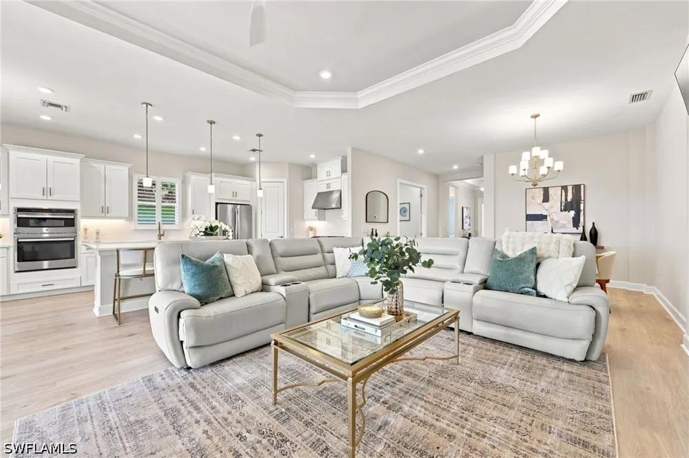 Triesta Lane Naples, FL 34114
