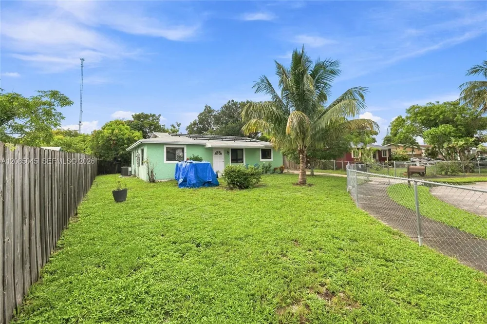 2622 NW 24th Ct Fort Lauderdale, FL 33311