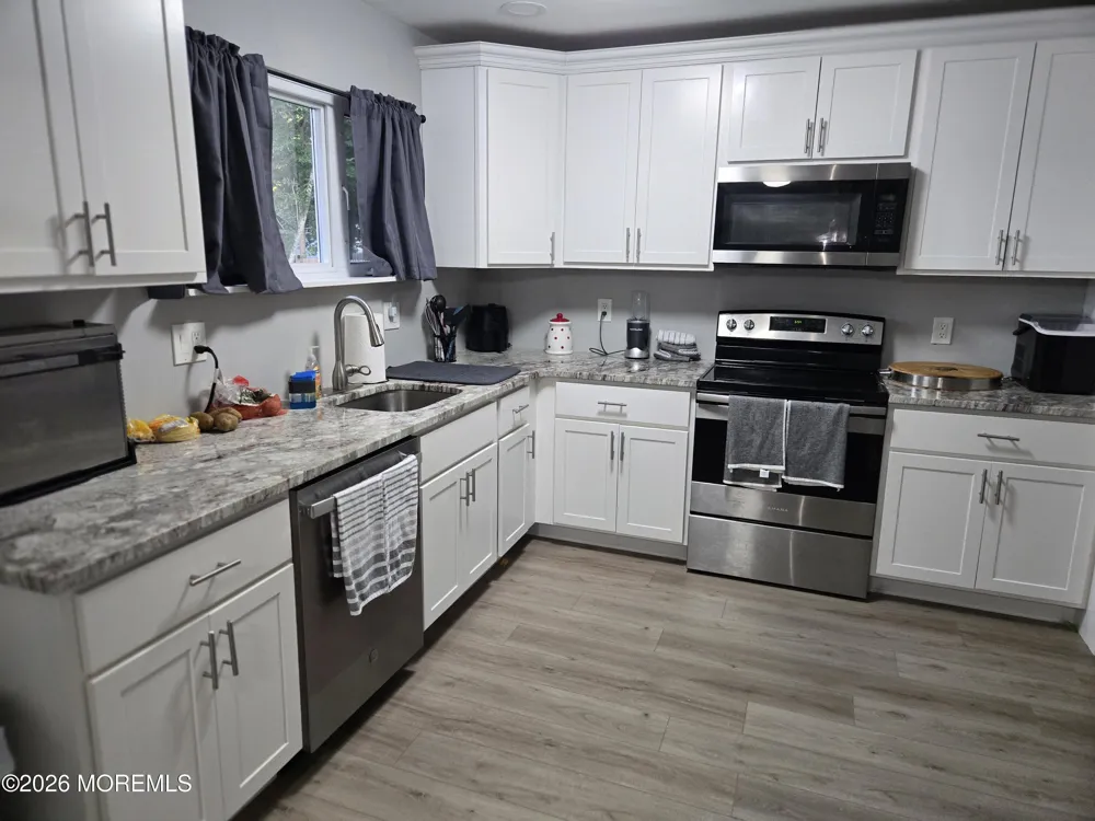 14 Cedar Drive Lanoka Harbor, NJ 08734