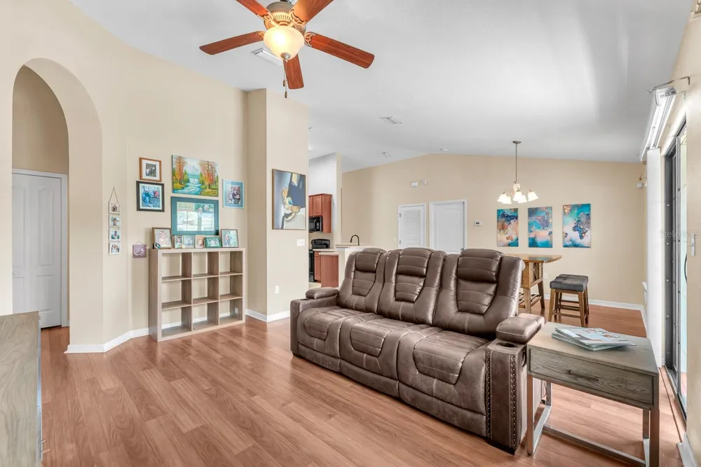 5521 KINGLETHILL DRIVE Lithia, FL 33547