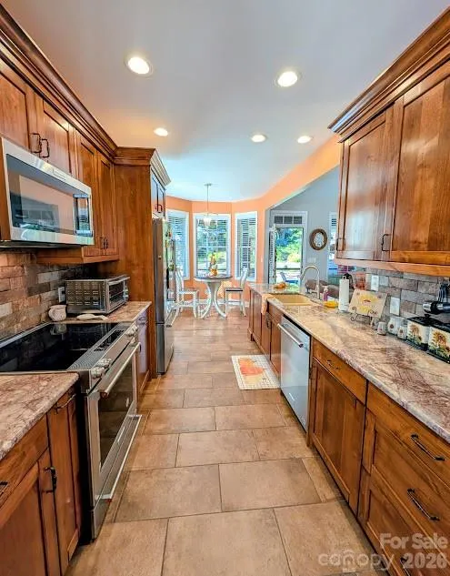 103 Henrys Glen Drive Morganton, NC 28655