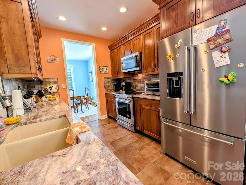 103 Henrys Glen Drive Morganton, NC 28655