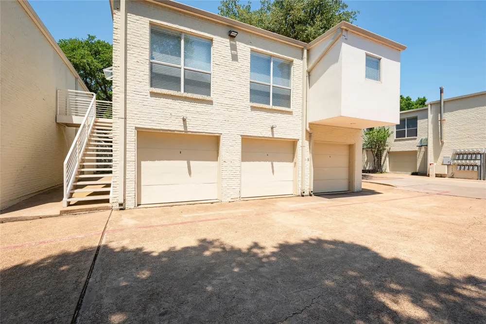 4122 Travis Street #10 Dallas, TX 75204