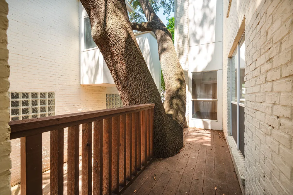 4122 Travis Street #10 Dallas, TX 75204
