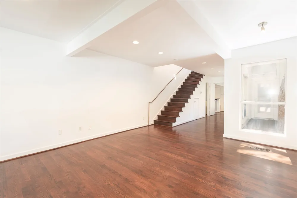 4122 Travis Street #10 Dallas, TX 75204