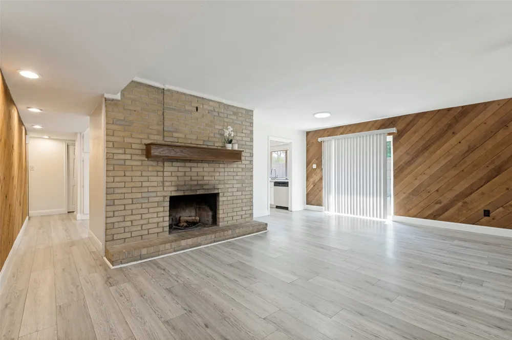 3726 Lancelot Place Garland, TX 75043