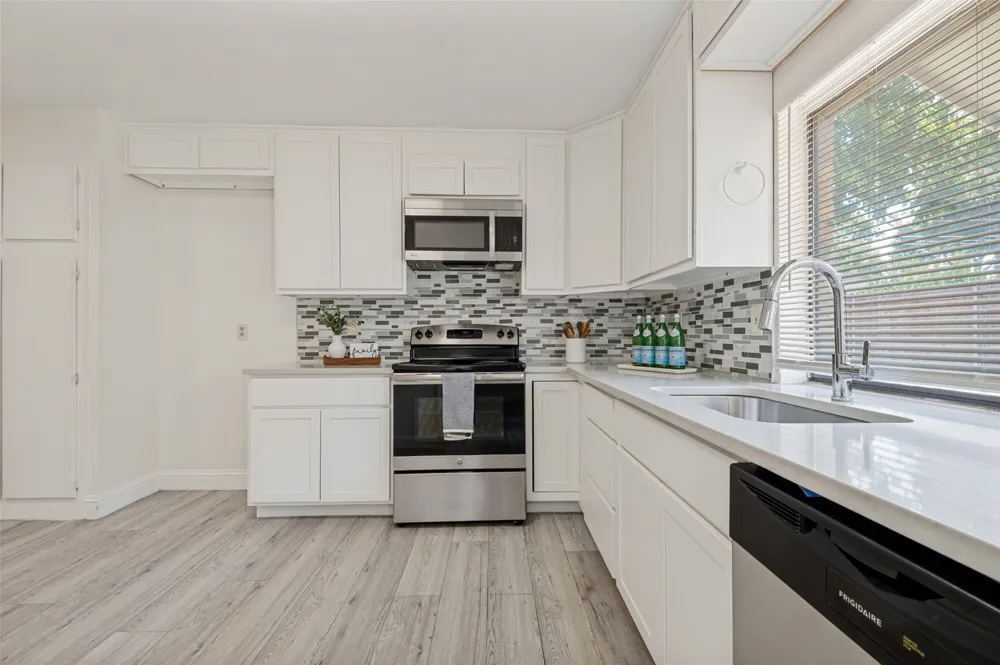 3726 Lancelot Place Garland, TX 75043