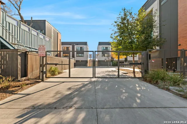 318 W Grayson #203 Unit 203 San Antonio, TX 78212