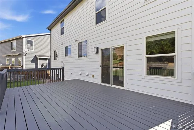10046 Strathfield Lane Littleton, CO 80126
