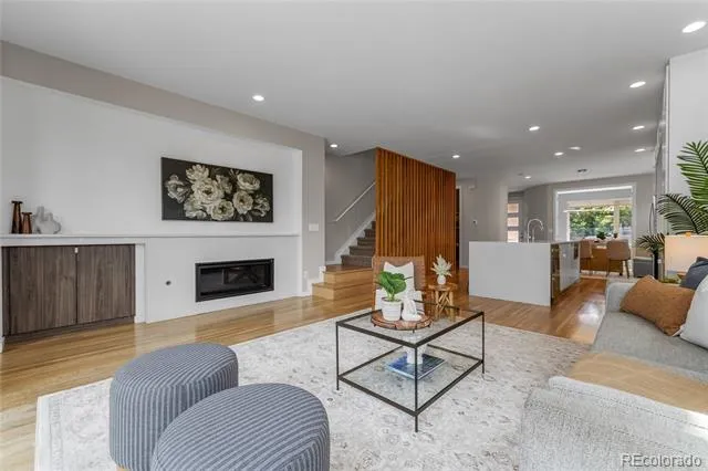 2953 S Delaware Street Englewood, CO 80110