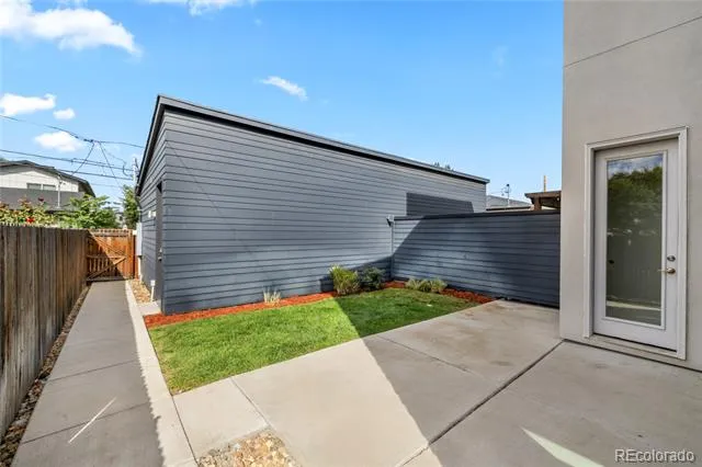 2953 S Delaware Street Englewood, CO 80110