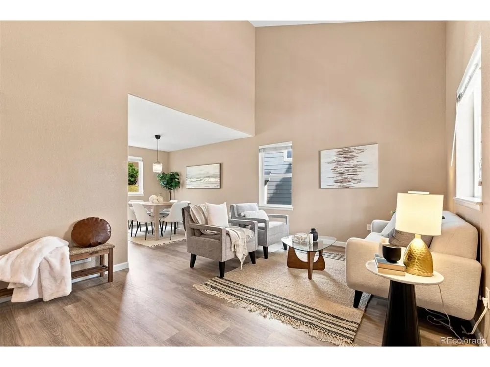 10046 Strathfield Lane Littleton, CO 80126