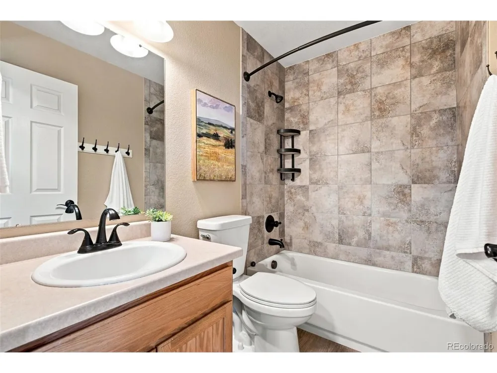 10046 Strathfield Lane Littleton, CO 80126