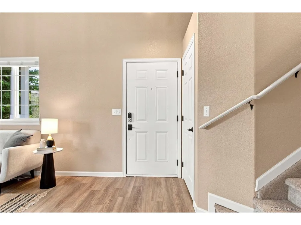 10046 Strathfield Lane Littleton, CO 80126