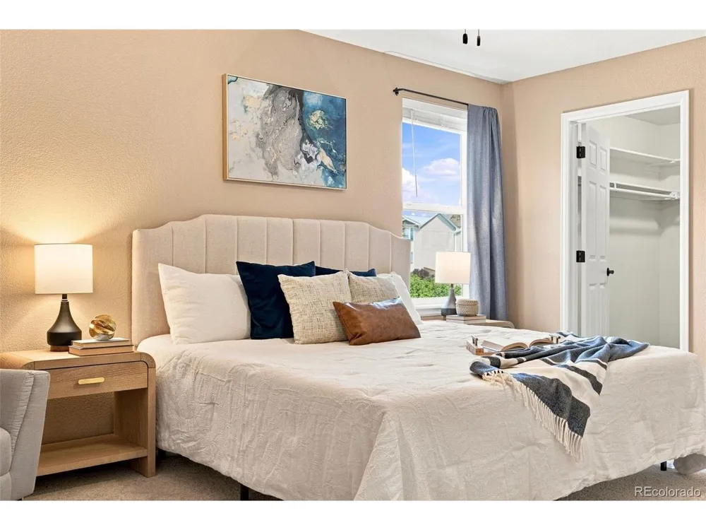 10046 Strathfield Lane Littleton, CO 80126