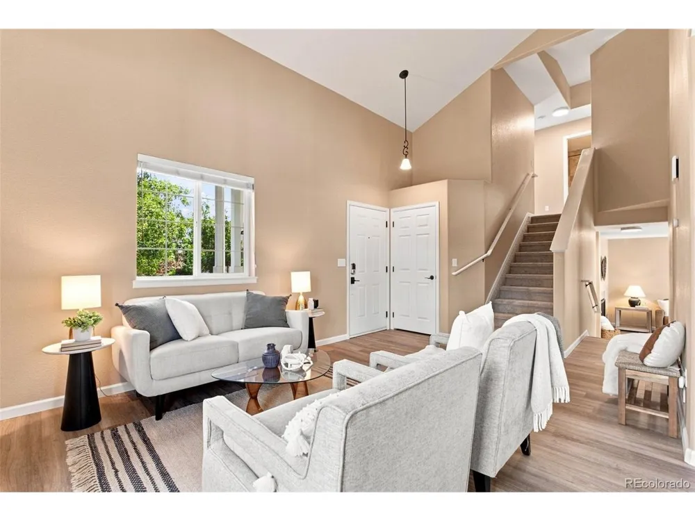 10046 Strathfield Lane Littleton, CO 80126