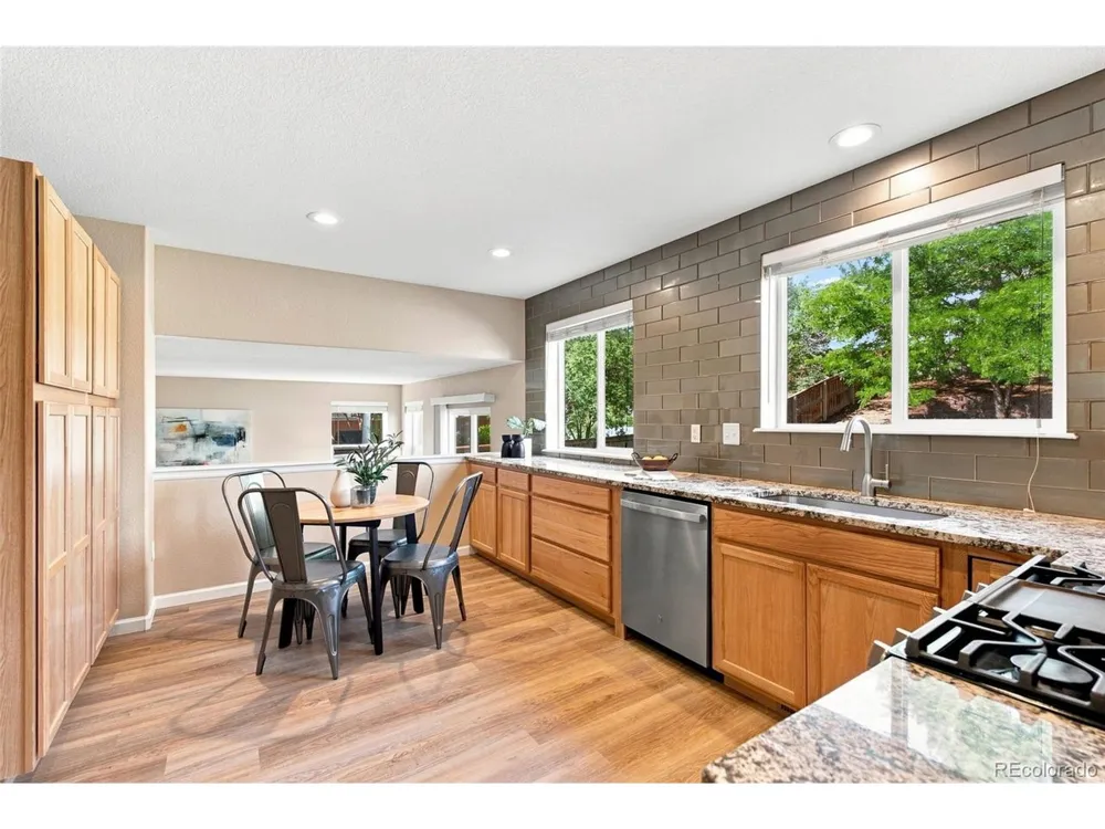 10046 Strathfield Lane Littleton, CO 80126