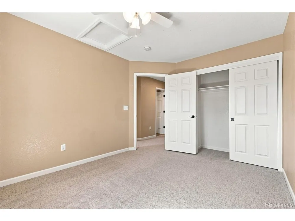 10046 Strathfield Lane Littleton, CO 80126
