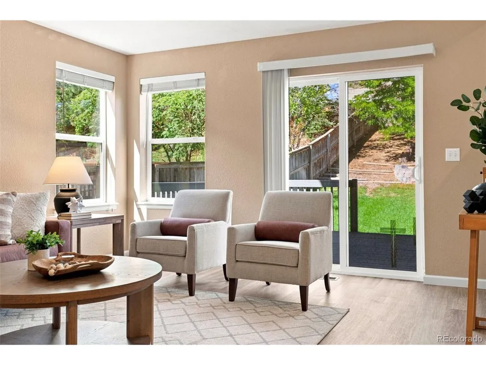 10046 Strathfield Lane Littleton, CO 80126