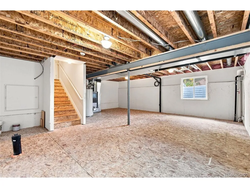 10046 Strathfield Lane Littleton, CO 80126
