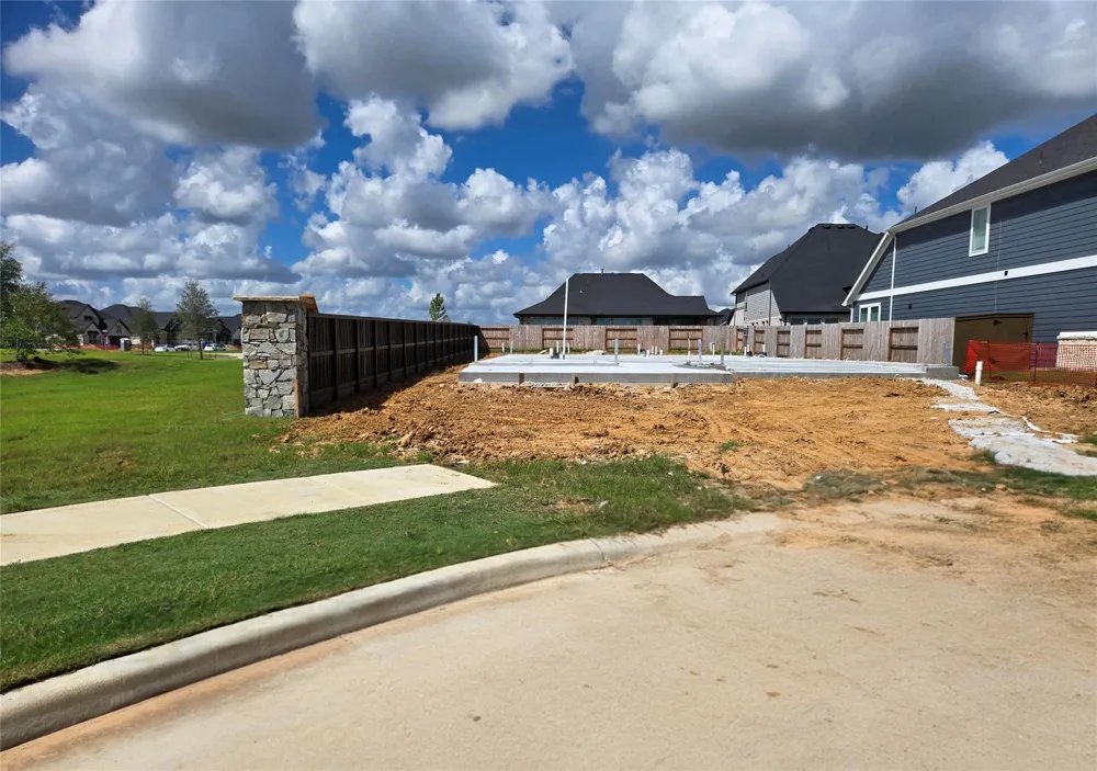 301 Gambels Quail Road Waller, TX 77484