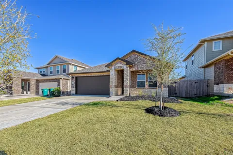331 Harbor Forest Lane