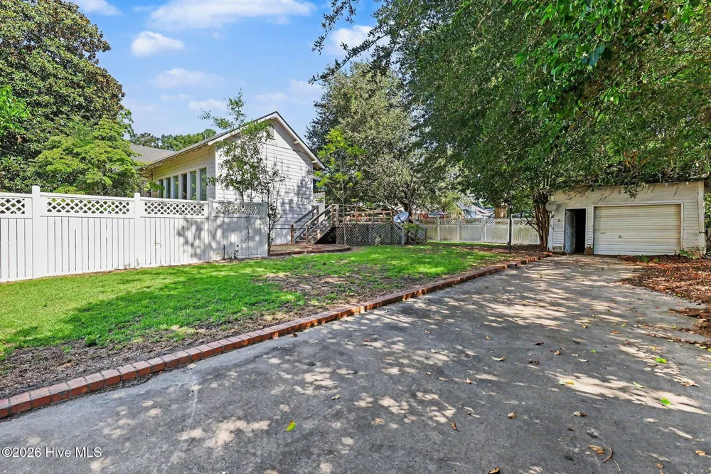 202 Green Street Selma, NC 27576