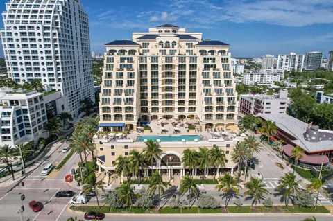 601 Fort Lauderdale Beach Boulevard #910