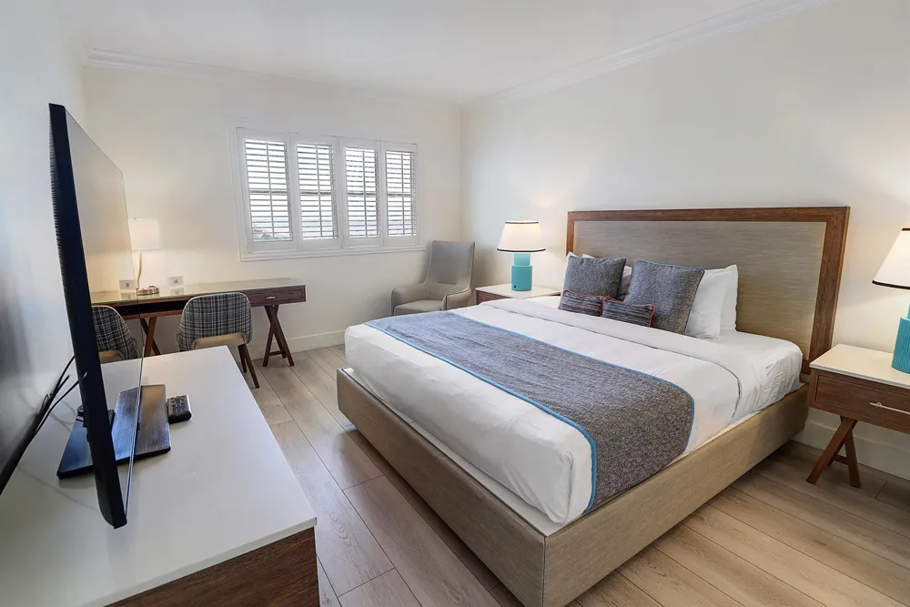 601 Fort Lauderdale Beach Boulevard #910 Fort Lauderdale, FL 33304