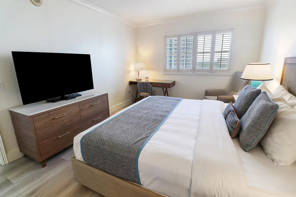 601 Fort Lauderdale Beach Boulevard #910 Fort Lauderdale, FL 33304