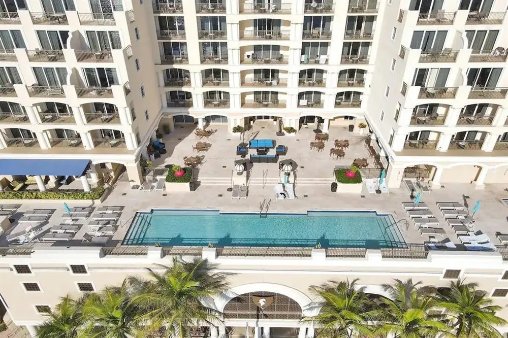 601 Fort Lauderdale Beach Boulevard #910 Fort Lauderdale, FL 33304