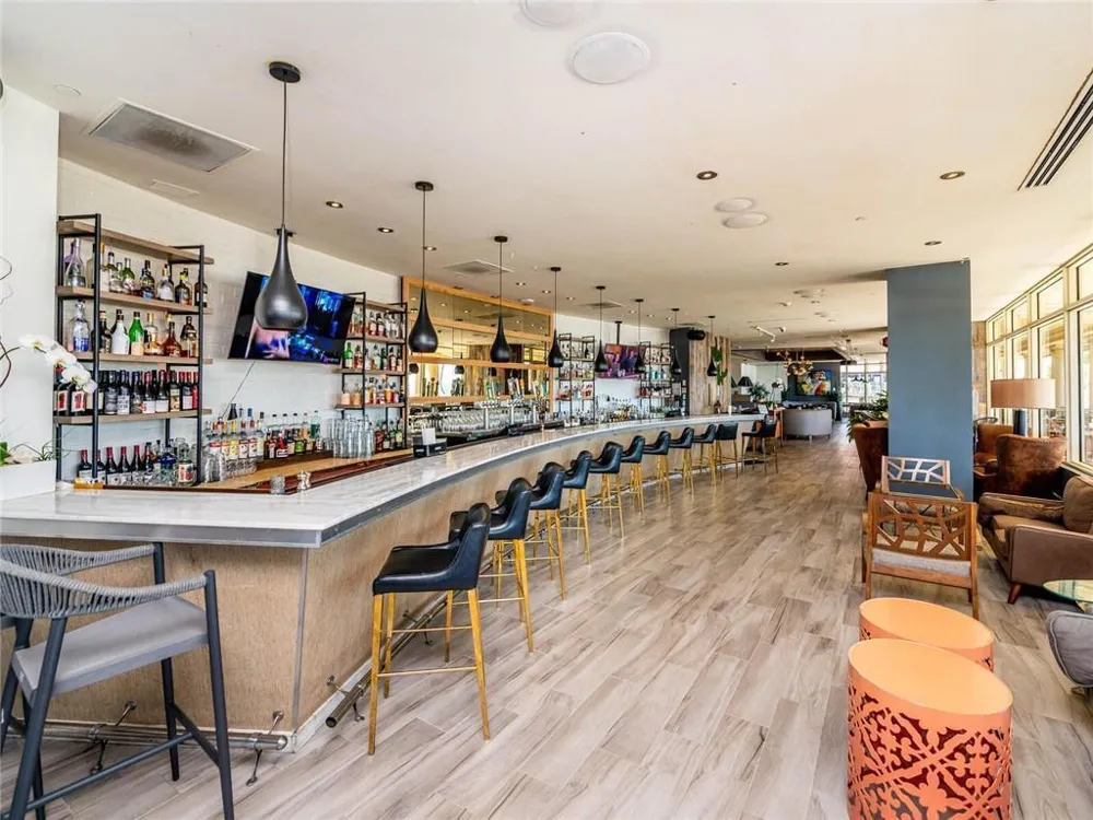 601 Fort Lauderdale Beach Boulevard #910 Fort Lauderdale, FL 33304