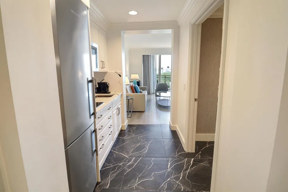 601 Fort Lauderdale Beach Boulevard #910 Fort Lauderdale, FL 33304