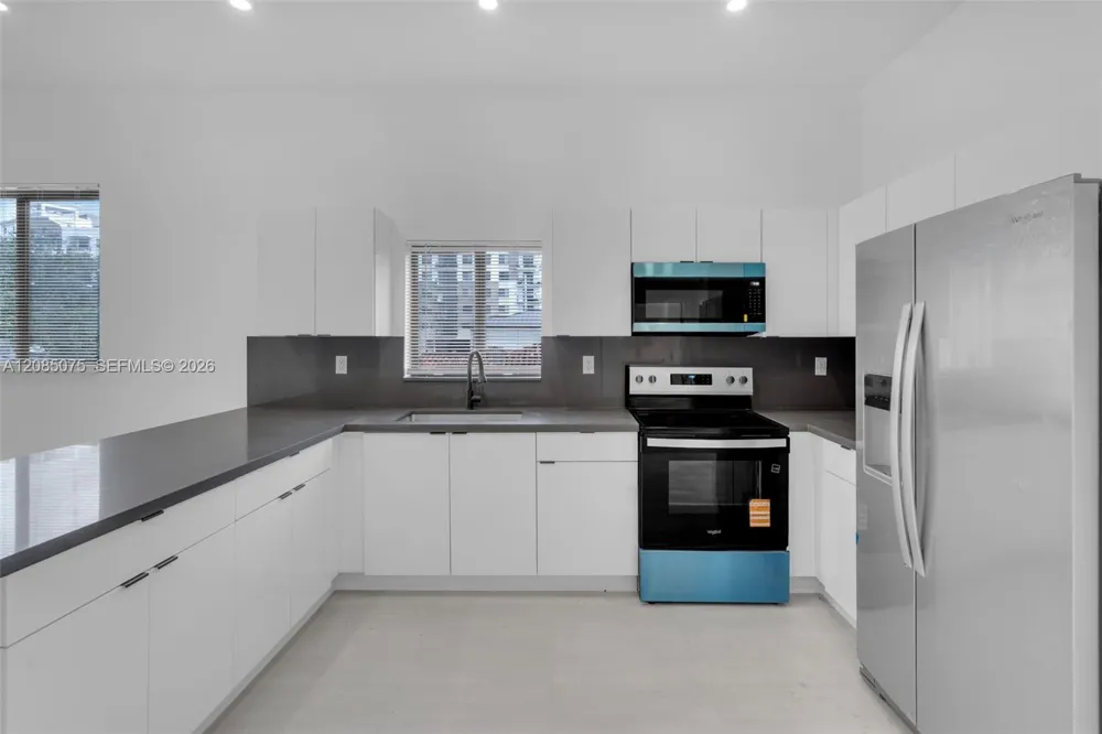 18362 102 PL #18316 Miami, FL 33157