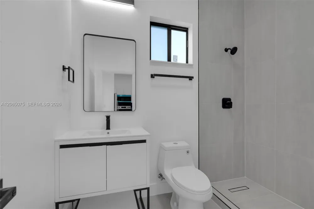18362 102 PL #18316 Miami, FL 33157