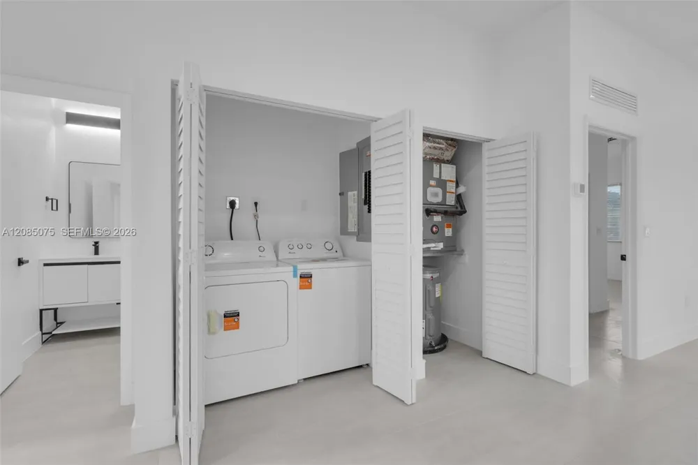 18362 102 PL #18316 Miami, FL 33157