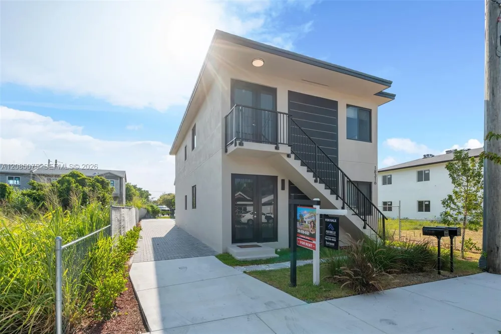 18362 102 PL #18316 Miami, FL 33157