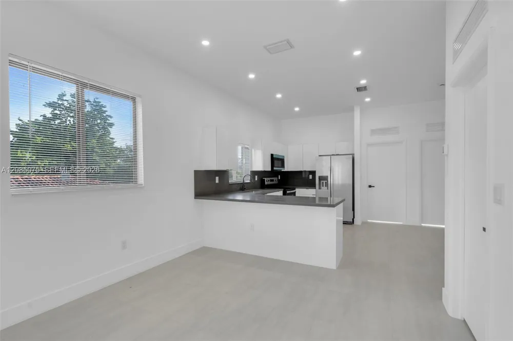 18362 102 PL #18316 Miami, FL 33157