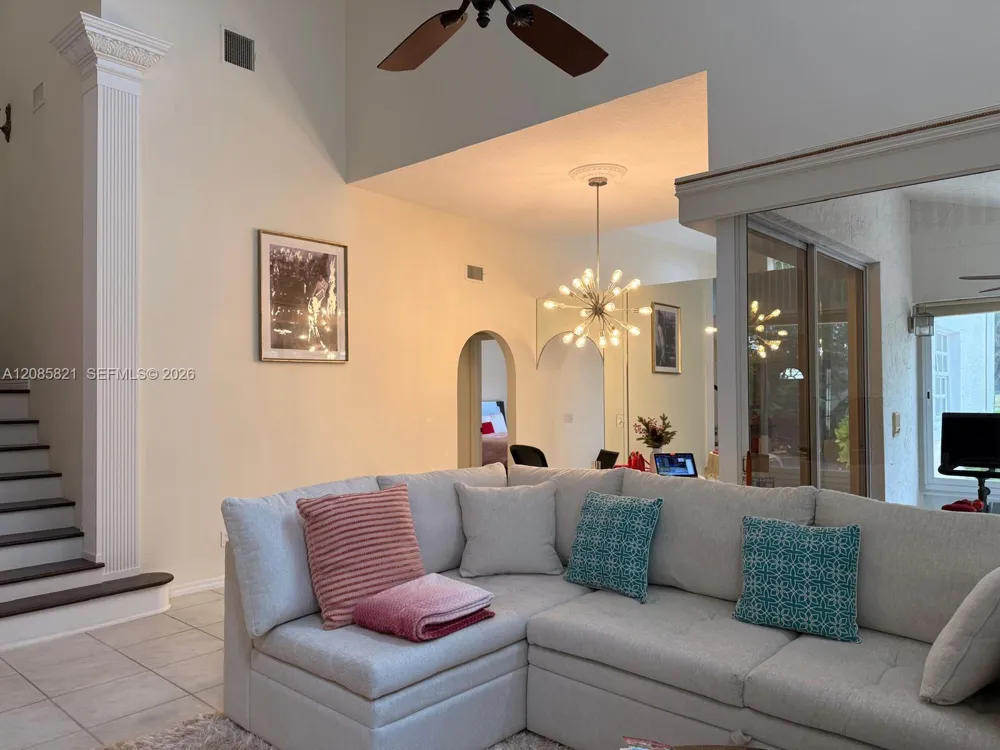 30 Windsor Ln ##30 Palm Beach Gardens, FL 33418
