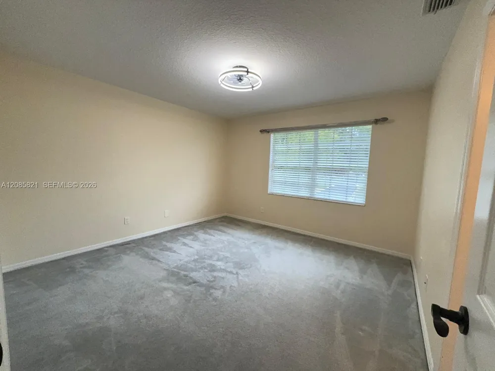 30 Windsor Ln ##30 Palm Beach Gardens, FL 33418